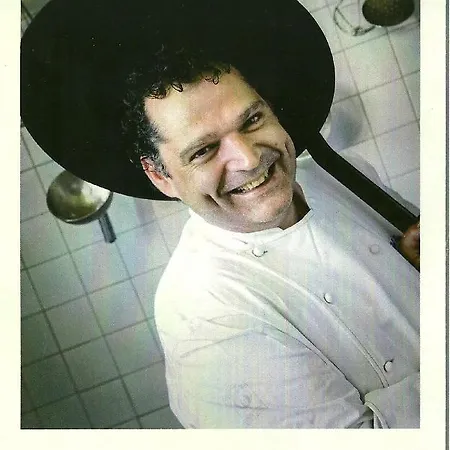 מלון Logis Restaurant Bel Horizon Vic-sur-Cère