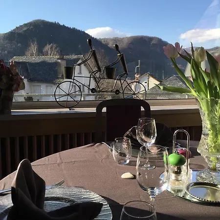Logis Restaurant Bel Horizon מלון Vic-sur-Cère