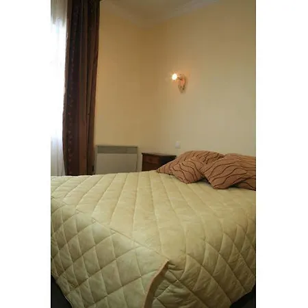Logis Restaurant Bel Horizon فندق Vic-sur-Cère